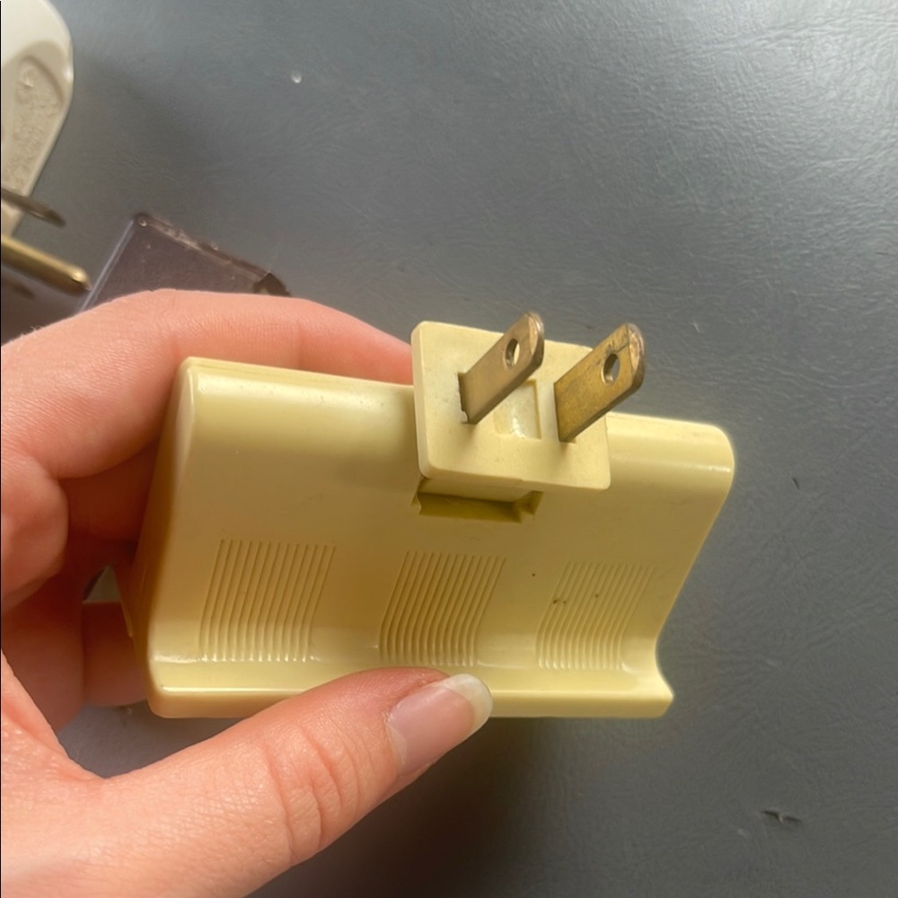 Black Multi-Outlet Adapter - Picture 8 of 9